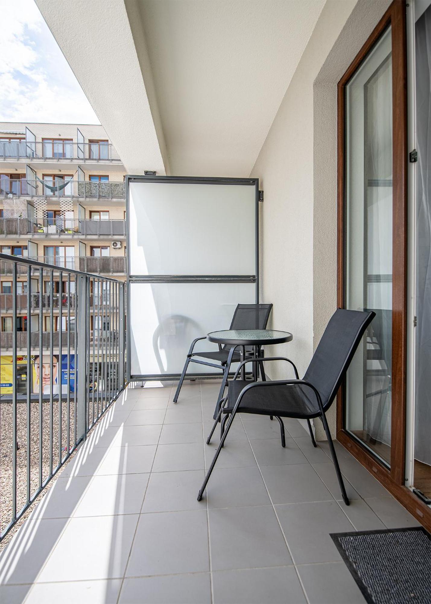 Rentplanet - Apartamenty Wolska Varşovia Exterior foto